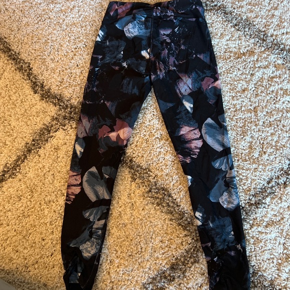 Calvin Klein Performance - Picture 3 of 5